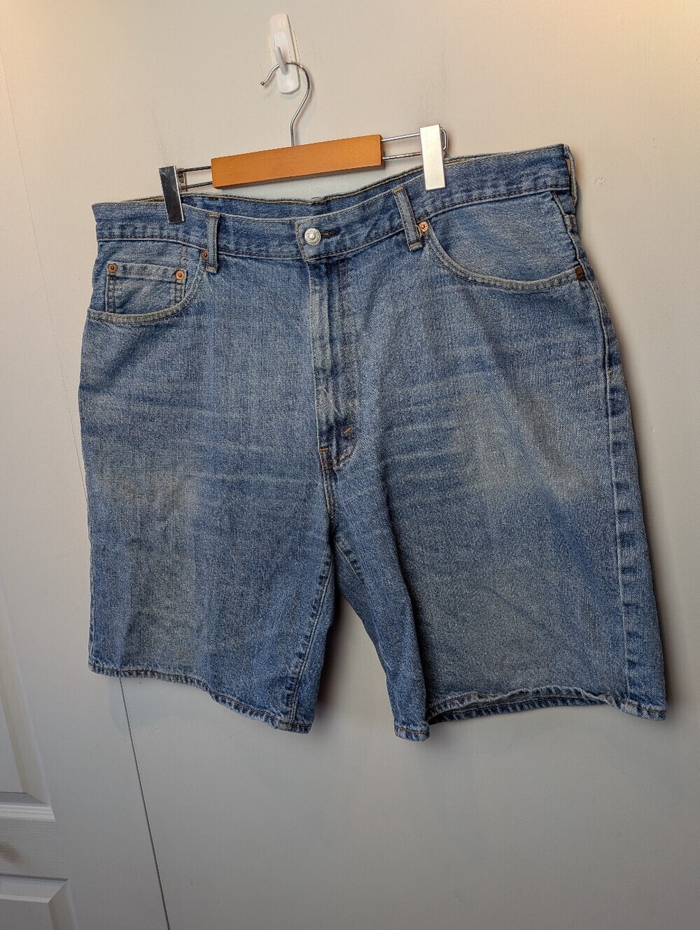 LEVI'S 550 Baggy Denim Short Size 42 Unisex 100% Cotton Jorts Loose Fit